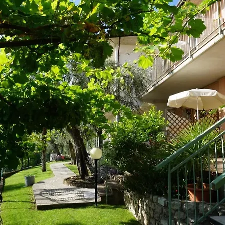 Da Costanza Olivi Apartment *