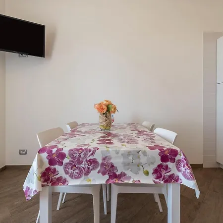 Da Costanza Olivi Apartment *