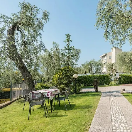 Da Costanza Olivi Apartment *